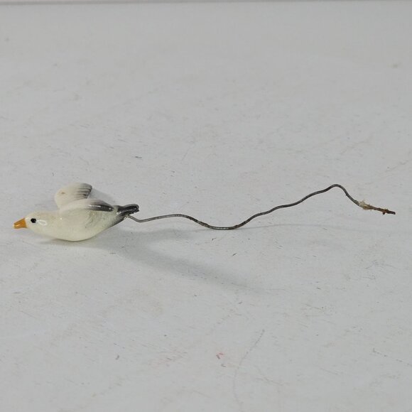 Hagen Renaker Seagull Flying On Wire Miniature Figurine *Chip* - Picture 2 of 8